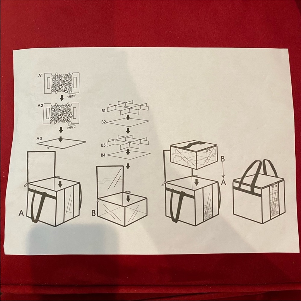 NIB/NWOT Christmas light string and ornament tote